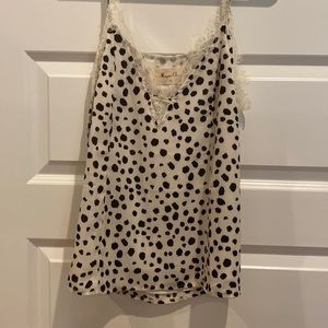 Morgan Claire top size small